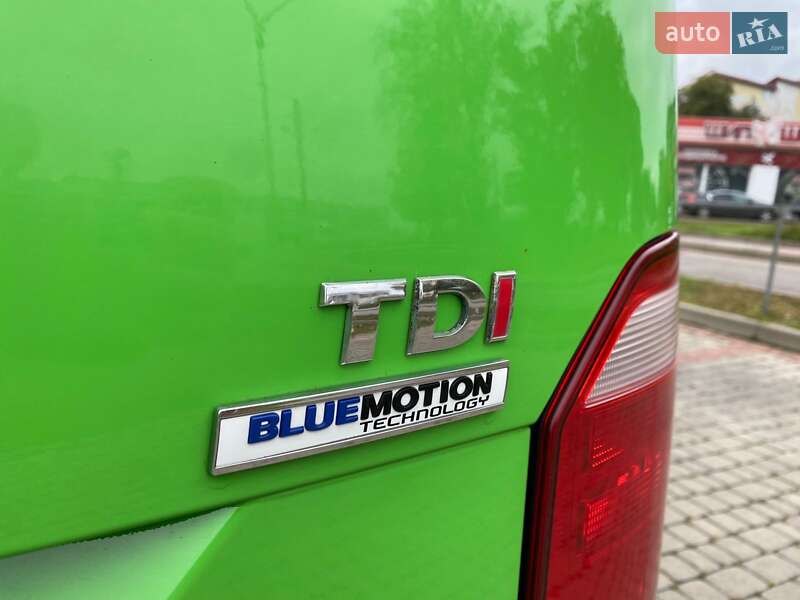 Минивэн Volkswagen Transporter 2015 в Ивано-Франковске