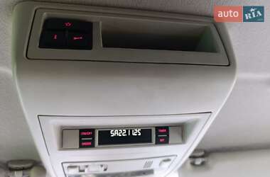 Грузовой фургон Volkswagen Transporter 2012 в 
