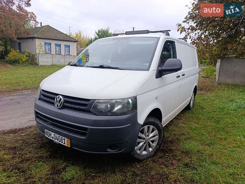 Грузовой фургон Volkswagen Transporter 2012 в 