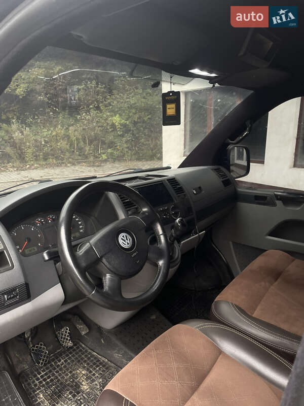 Минивэн Volkswagen Transporter 2007 в Яремче