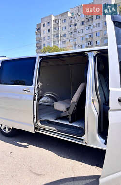 Грузовой фургон Volkswagen Transporter 2008 в 