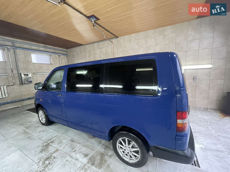 Минивэн Volkswagen Transporter 2005 в Кременце