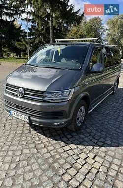 Минивэн Volkswagen Transporter 2016 в 