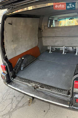 Минивэн Volkswagen Transporter 2002 в 