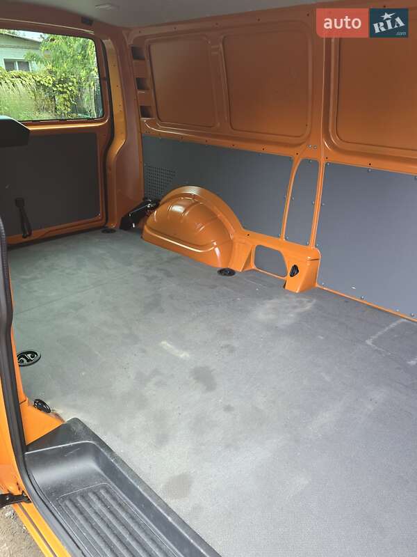 Грузовой фургон Volkswagen Transporter 2021 в Виннице