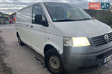 Грузовой фургон Volkswagen Transporter 2008 в Косове