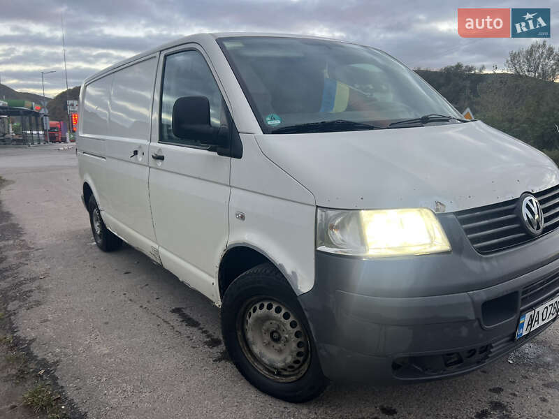 Грузовой фургон Volkswagen Transporter 2008 в Косове фото Грузовой фургон Volkswagen Transporter 2008 в Косове