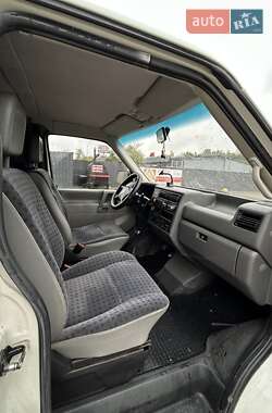 Вантажопасажирський фургон Volkswagen Transporter 1999 в 