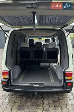 Вантажопасажирський фургон Volkswagen Transporter 1999 в 