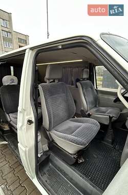 Вантажопасажирський фургон Volkswagen Transporter 1999 в 