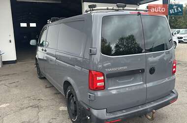 Грузовой фургон Volkswagen Transporter 2017 в 