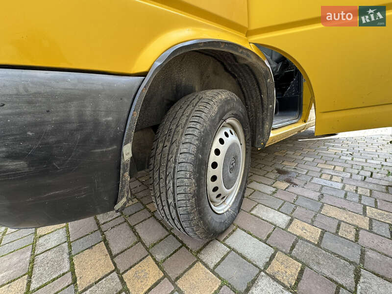 Минивэн Volkswagen Transporter 1999 в Самборе