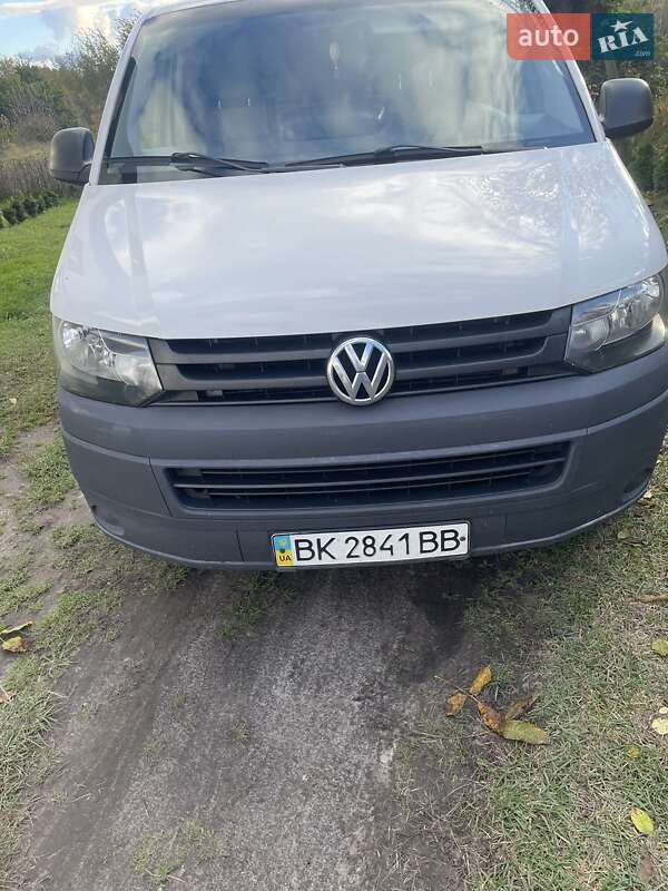 Мінівен Volkswagen Transporter 2011 в 