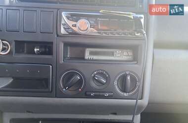 Минивэн Volkswagen Transporter 2002 в 