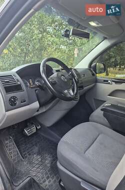 Вантажний фургон Volkswagen Transporter 2012 в 