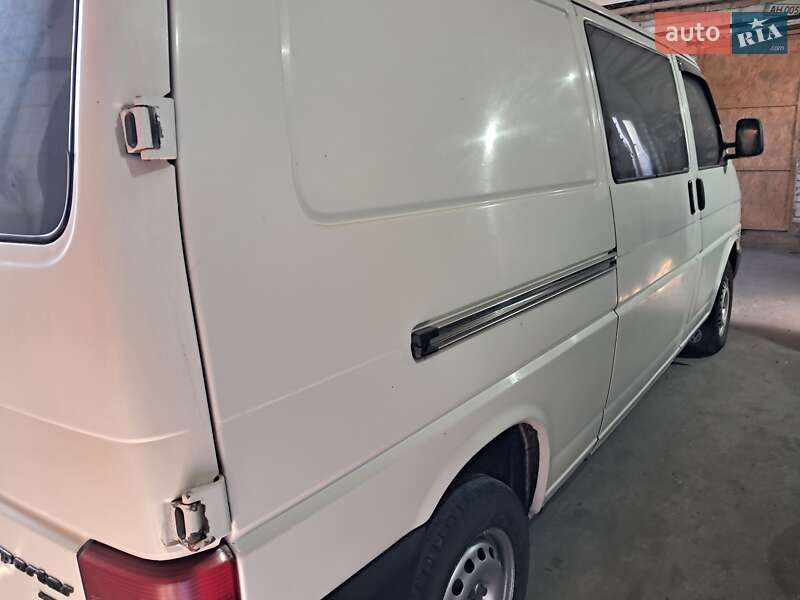 Минивэн Volkswagen Transporter 1999 в Новомосковске