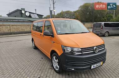 Минивэн Volkswagen Transporter 2018 в 