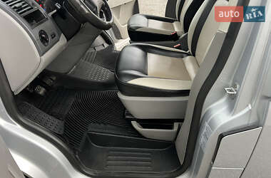Минивэн Volkswagen Transporter 2006 в 