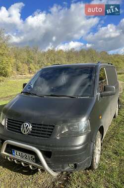 Минивэн Volkswagen Transporter 2005 в 