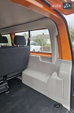 Минивэн Volkswagen Transporter 2018 в 