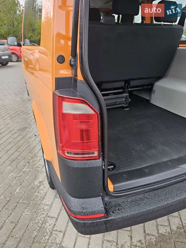 Мінівен Volkswagen Transporter 2018 в Рівному