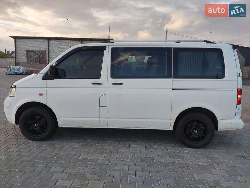 Мінівен Volkswagen Transporter 2007 в Сарнах