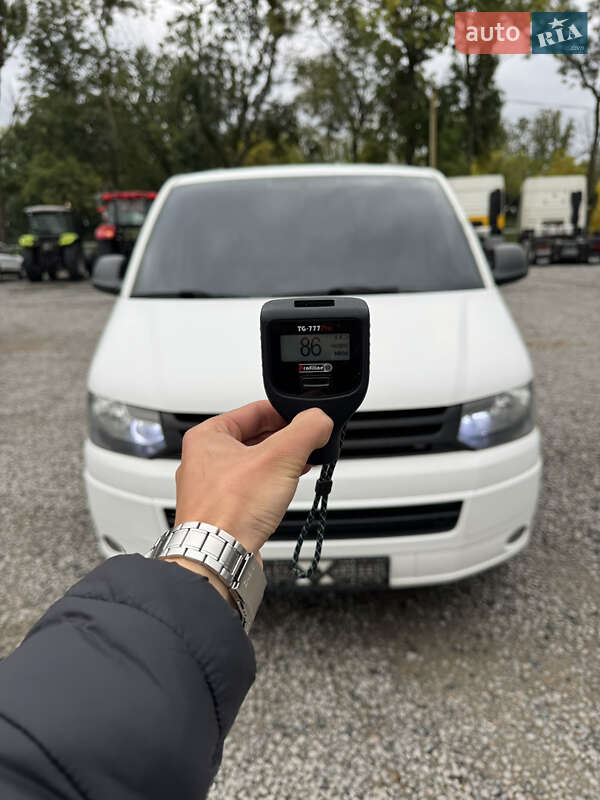 Грузопассажирский фургон Volkswagen Transporter 2011 в Умани