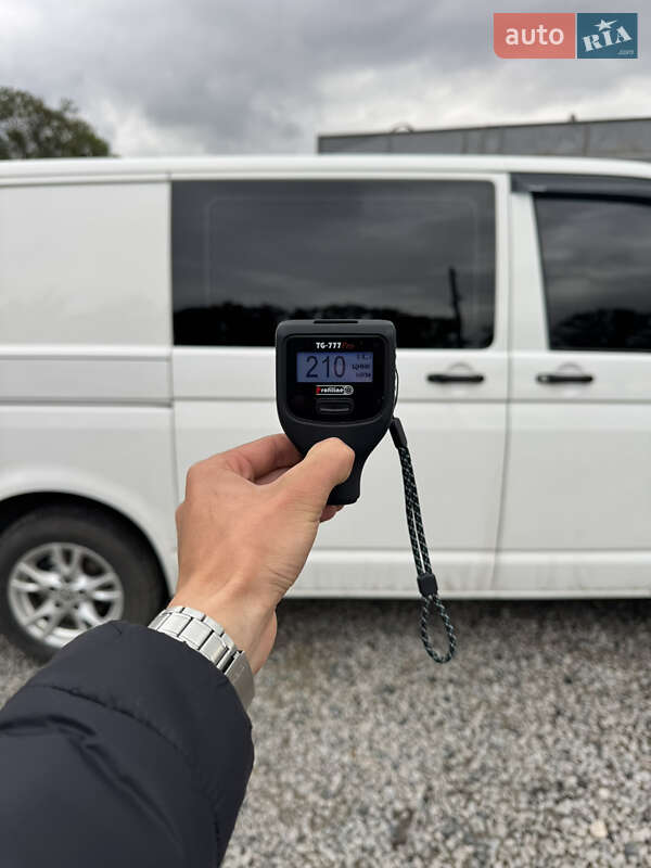 Грузопассажирский фургон Volkswagen Transporter 2011 в Умани