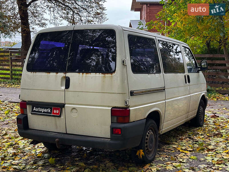 Минивэн Volkswagen Transporter 2001 в Киеве