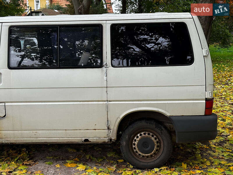 Минивэн Volkswagen Transporter 2001 в Киеве