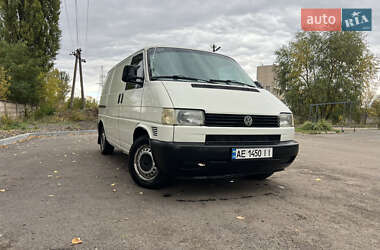 Грузовой фургон Volkswagen Transporter 2001 в Кривом Роге