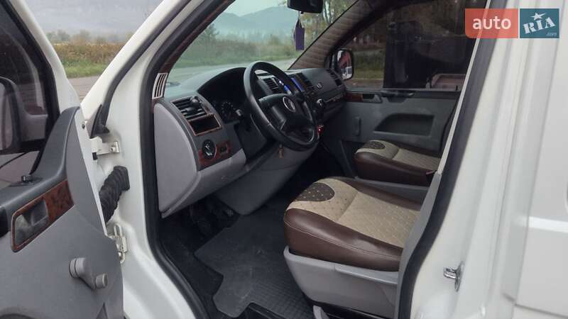 Мінівен Volkswagen Transporter 2005 в Тячеві