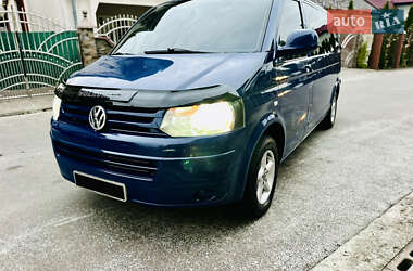 Минивэн Volkswagen Transporter 2010 в 