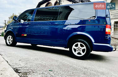 Минивэн Volkswagen Transporter 2010 в 