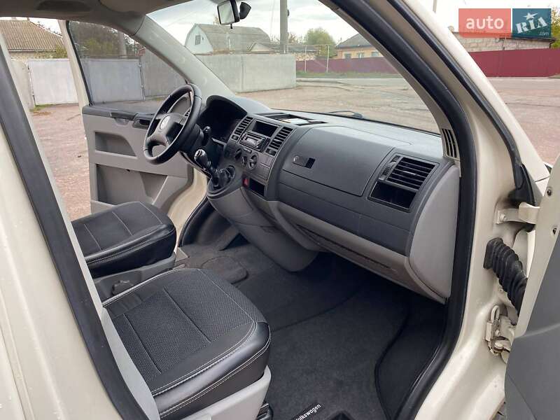 Минивэн Volkswagen Transporter 2006 в Прилуках