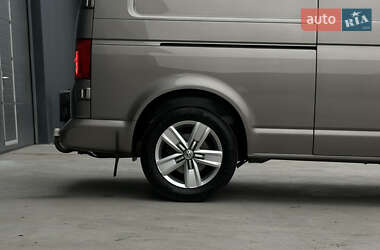 Грузовой фургон Volkswagen Transporter 2019 в  фото 18 Грузовой фургон Volkswagen Transporter 2019 в