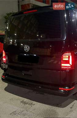 Минивэн Volkswagen Transporter 2017 в 