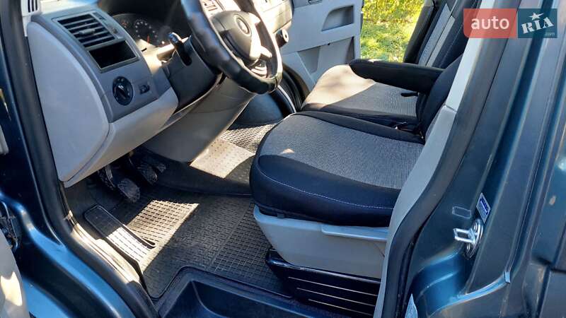 Минивэн Volkswagen Transporter 2007 в Львове