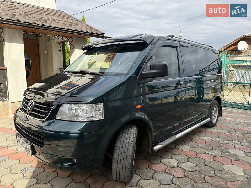 Мінівен Volkswagen Transporter 2005 в Снятині