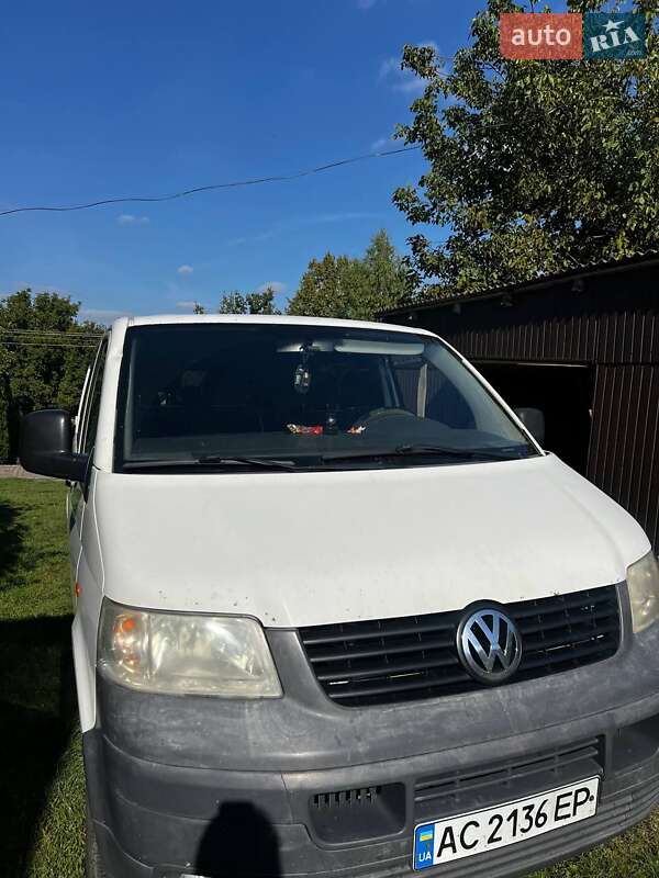 Минивэн Volkswagen Transporter 2006 в Луцке