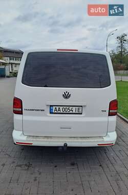 Минивэн Volkswagen Transporter 2014 в 