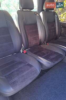 Минивэн Volkswagen Transporter 2014 в 