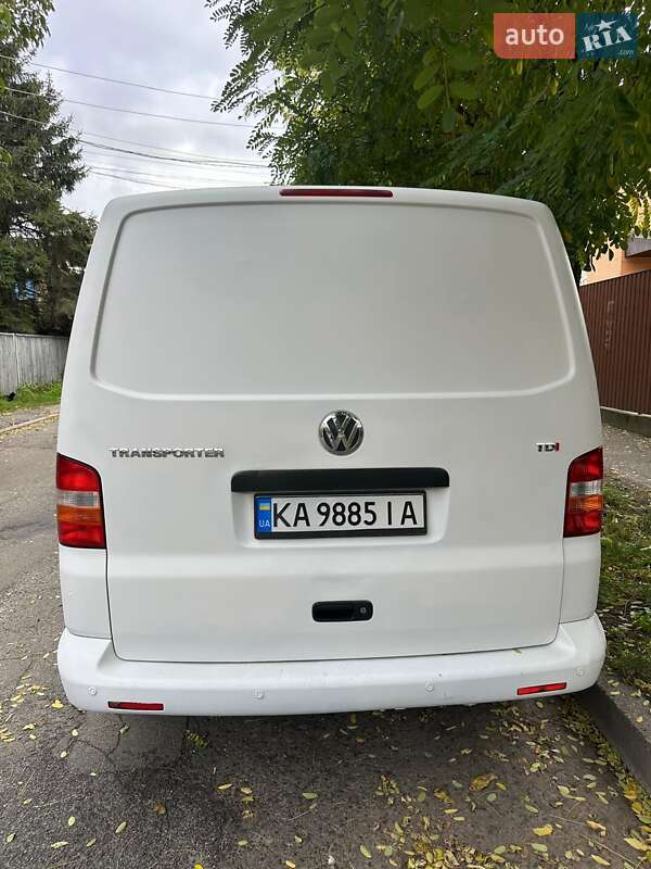 Грузовой фургон Volkswagen Transporter 2007 в Киеве