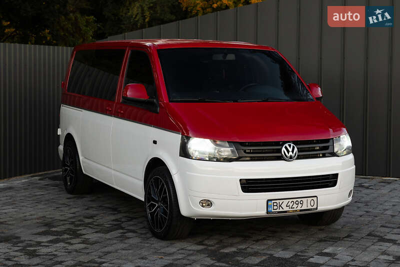 Грузопассажирский фургон Volkswagen Transporter 2011 в Ровно фото 5 Грузопассажирский фургон Volkswagen Transporter 2011 в Ровно