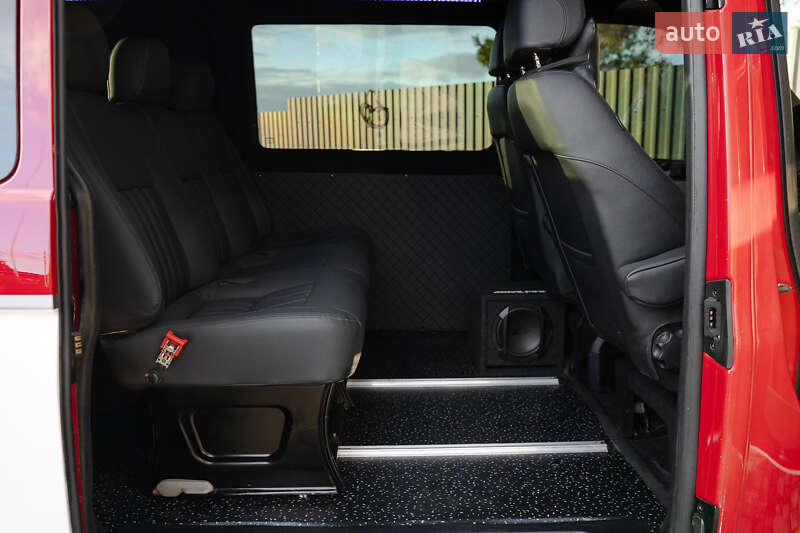 Грузопассажирский фургон Volkswagen Transporter 2011 в Ровно фото 39 Грузопассажирский фургон Volkswagen Transporter 2011 в Ровно