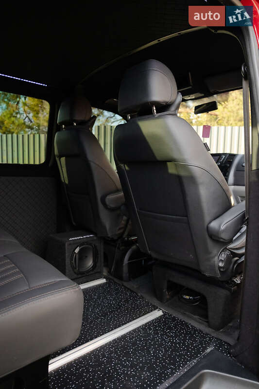 Грузопассажирский фургон Volkswagen Transporter 2011 в Ровно фото 43 Грузопассажирский фургон Volkswagen Transporter 2011 в Ровно
