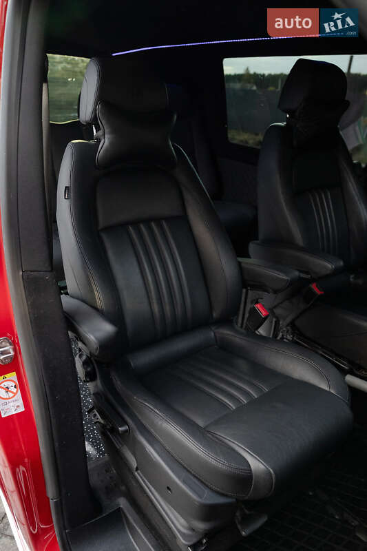 Грузопассажирский фургон Volkswagen Transporter 2011 в Ровно фото 53 Грузопассажирский фургон Volkswagen Transporter 2011 в Ровно