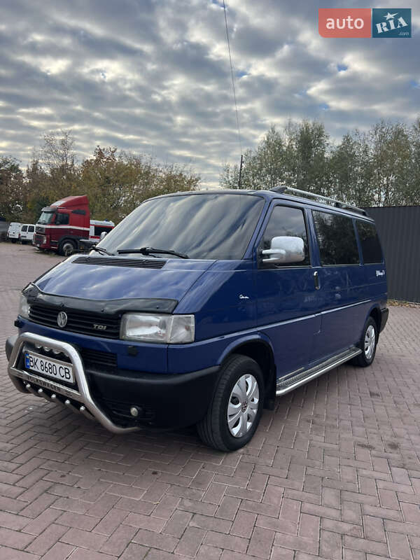 Минивэн Volkswagen Transporter 2001 в  фото Минивэн Volkswagen Transporter 2001 в
