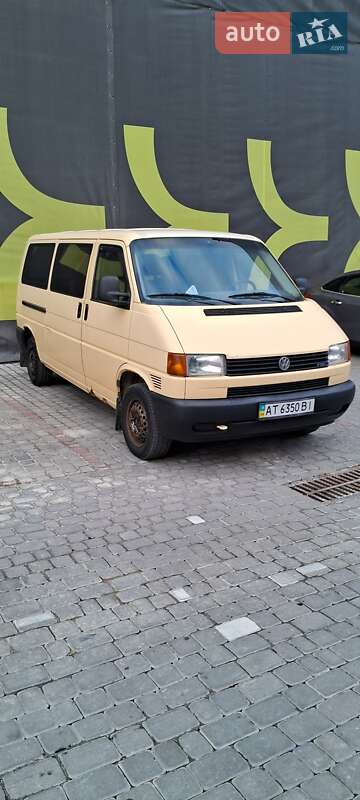 Мінівен Volkswagen Transporter 2003 в Івано-Франківську