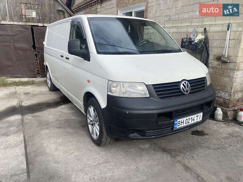 Вантажний фургон Volkswagen Transporter 2004 в Запоріжжі